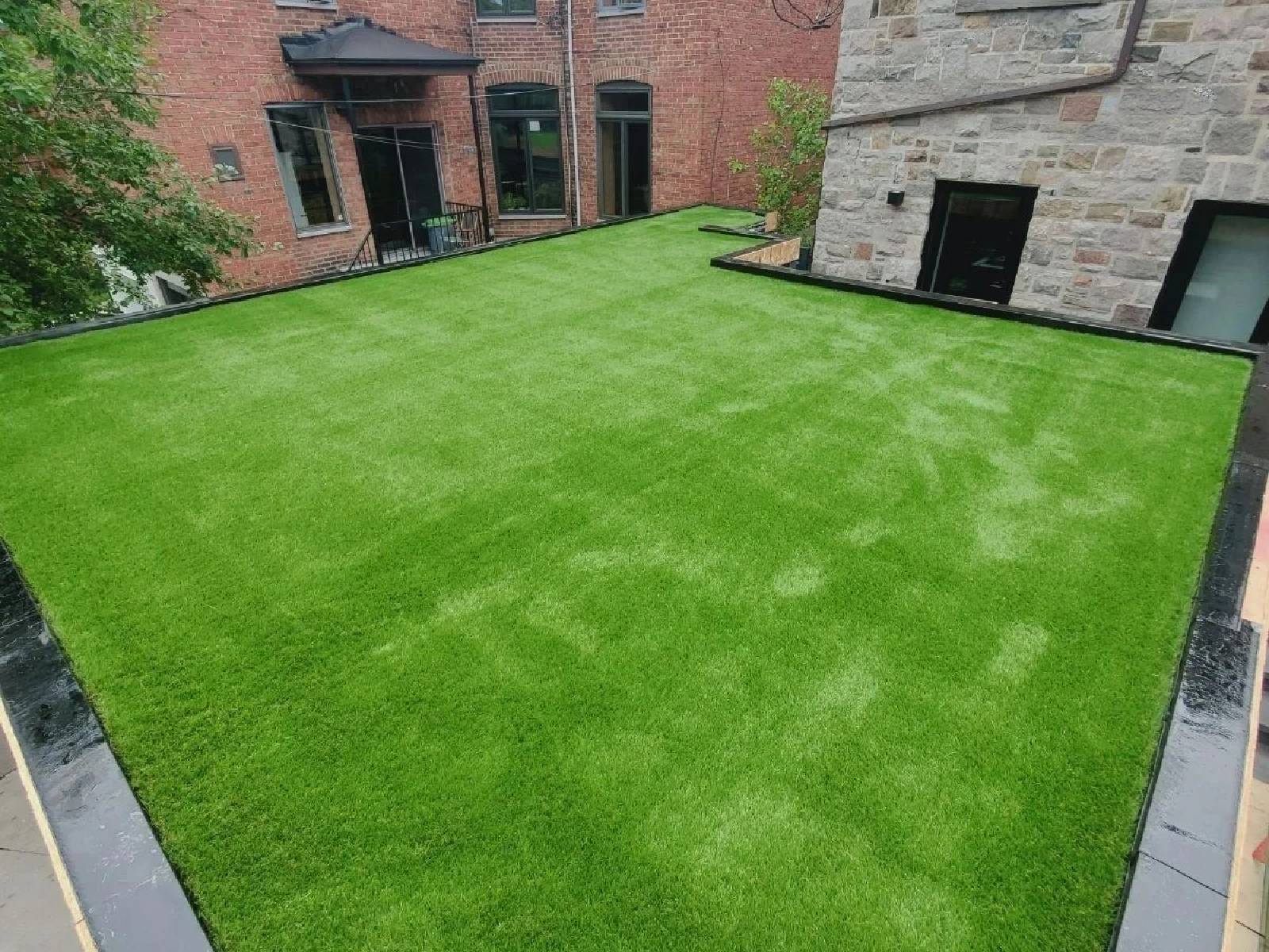 urban-luxury-artificial-turf-rooftop-yard