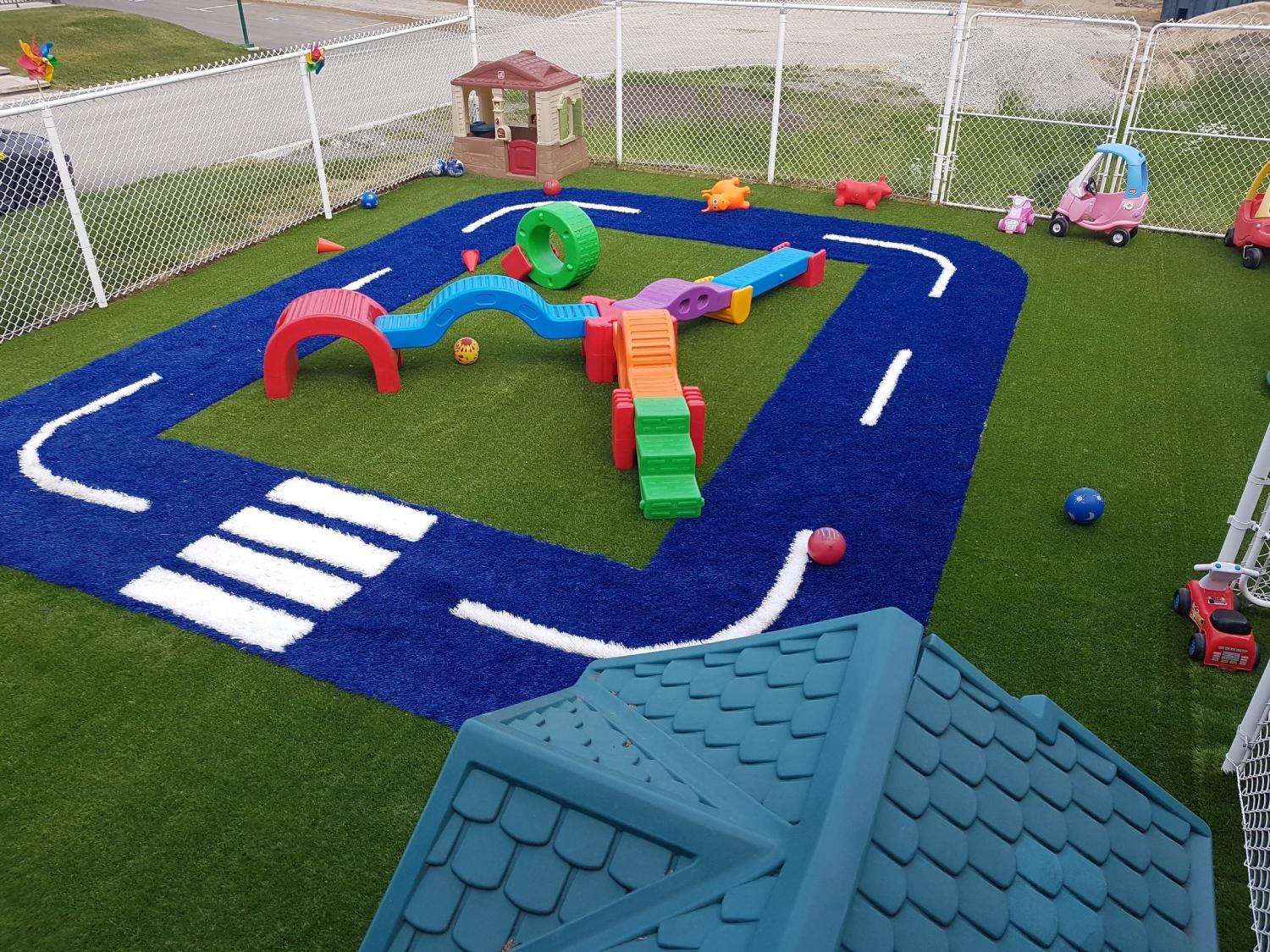 kids-playground-road-track-artificial-turf.jpg